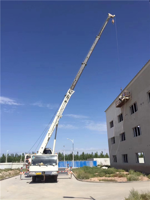 南明区“轻装强干”—— 吊车的 “轻量化臂架” 技术